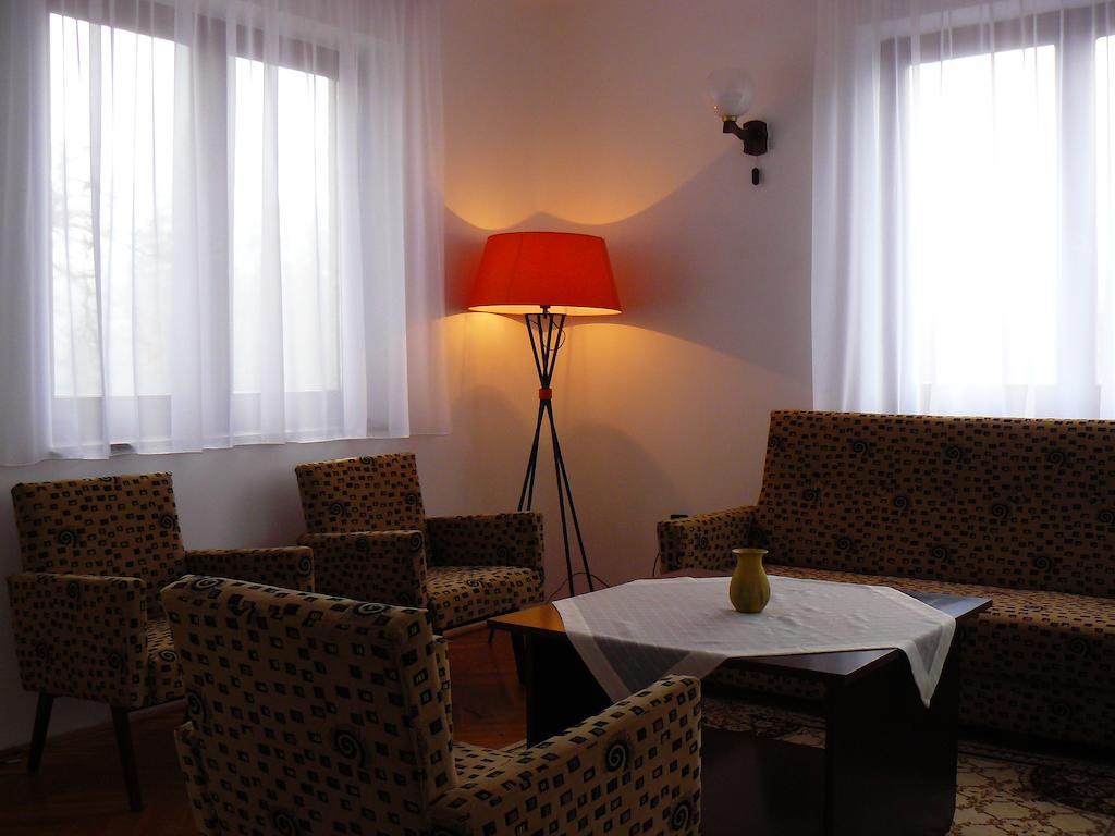 Diana Panzio Bed & Breakfast Matrafured Ngoại thất bức ảnh
